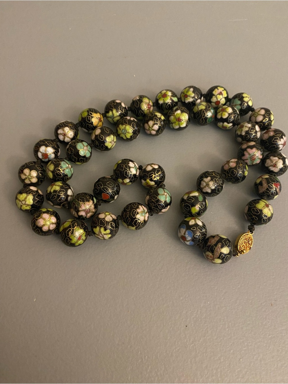 Vintage 1940s Cloisonné Black Ball Chain Knotted. Beautiful 🤩 - Picture 16 of 16